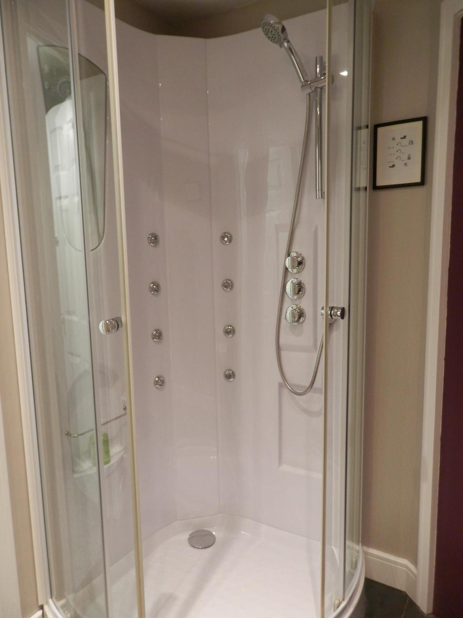 Middle House Bed & Breakfast Coventry Room photo
